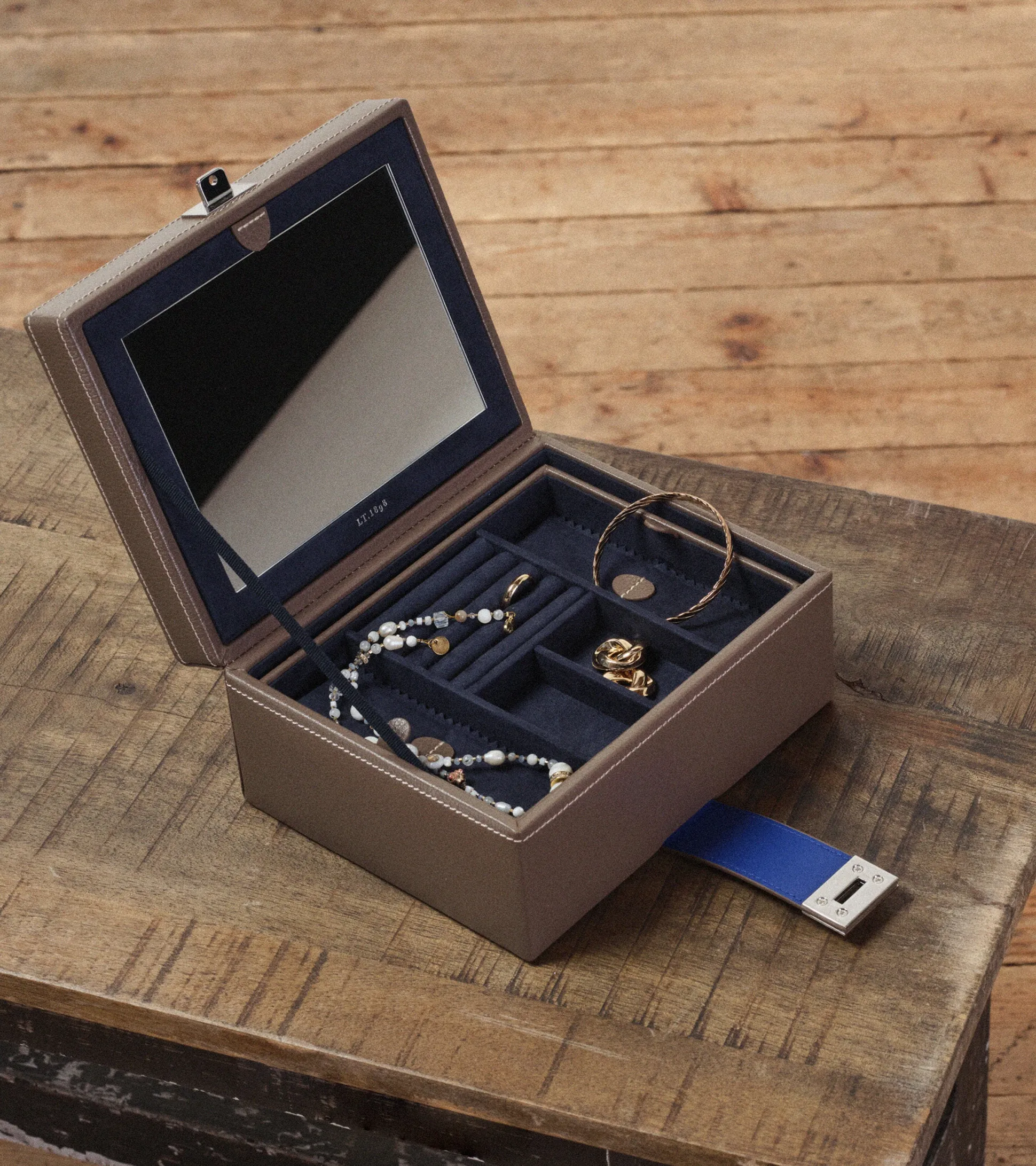 Boite à bijoux moyen modèle en cuir - Taupe
