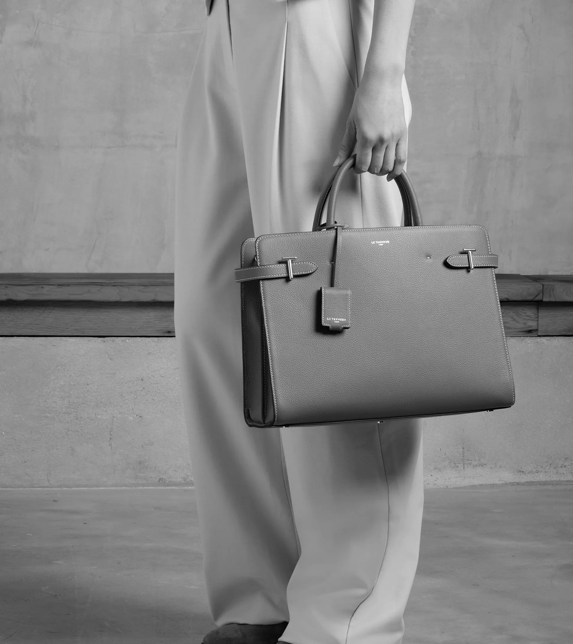 Grand sac à main Emilie en cuir grainé - Black
