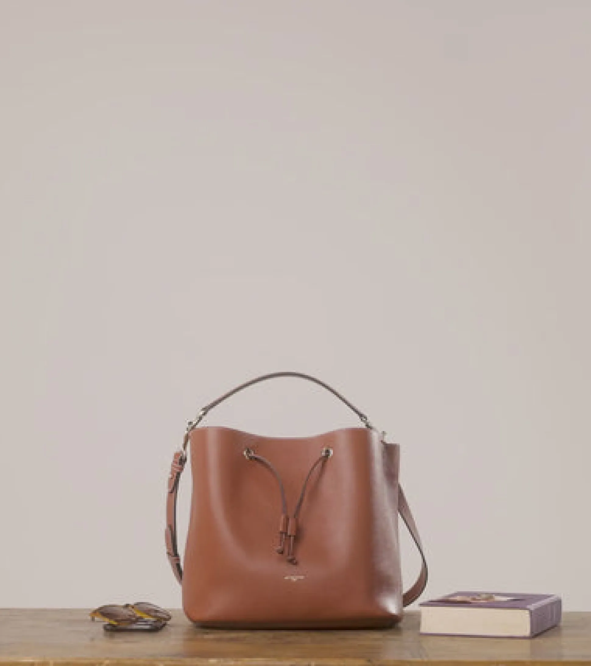 Grand sac seau Louise en cuir grainé - Black Le Bleu