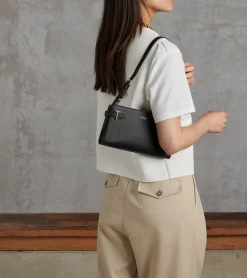 Petit sac à bandoulière Emilie en cuir signature T - Black