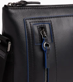 Petit sac bandoulière Alexis en cuir grainé. - Black