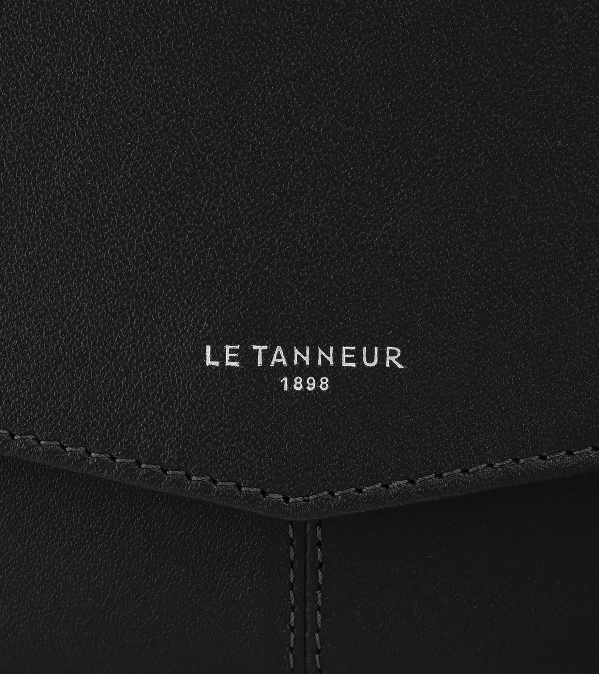 Pochette avec bandoulière amovible Charlotte en cuir lisse - Black