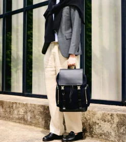 Sac à dos à rabat Maurice en feutre de laine et cuir lisse - CREPUSCULE-NOIR