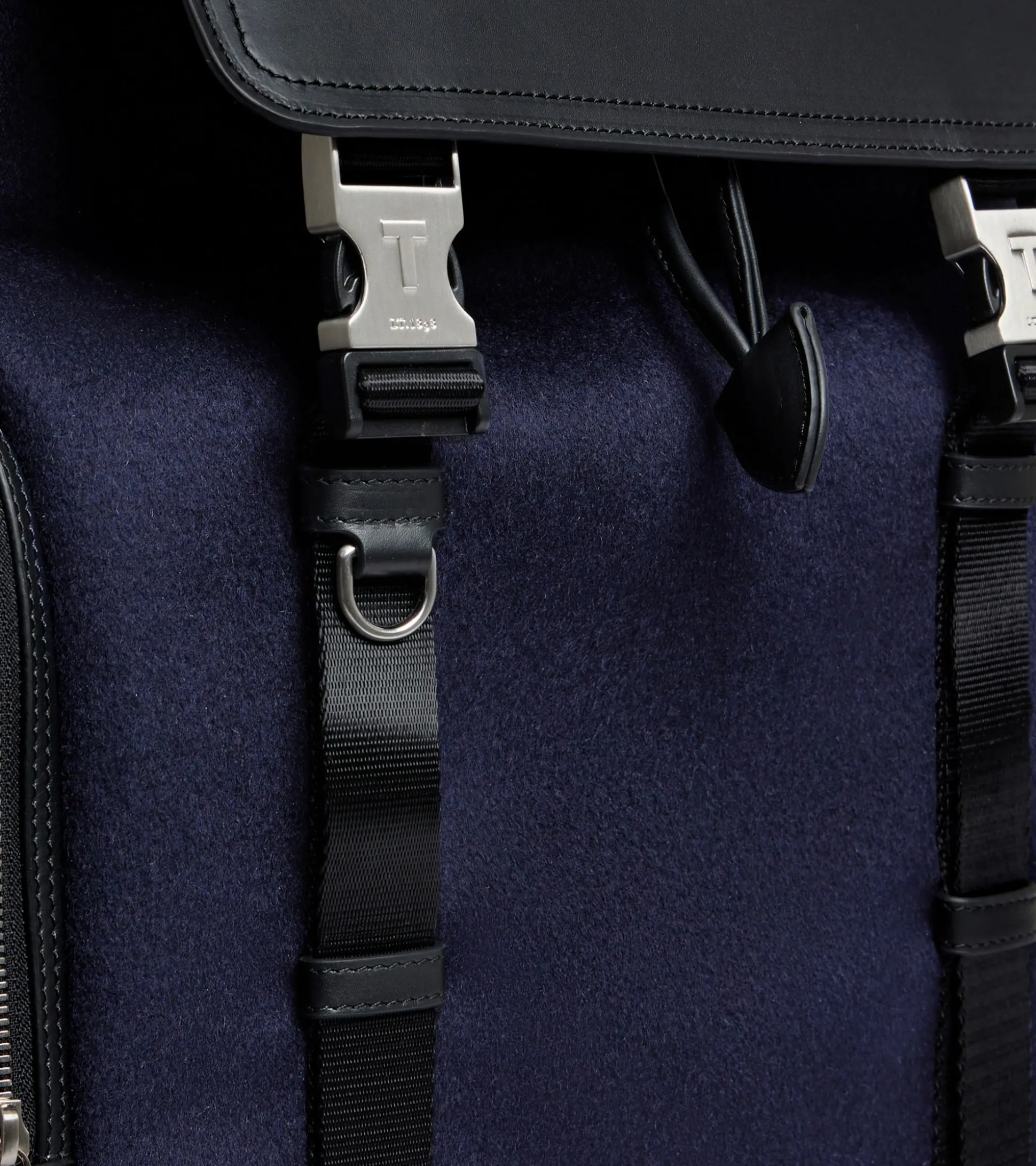 Sac à dos à rabat Maurice en feutre de laine et cuir lisse - CREPUSCULE-NOIR