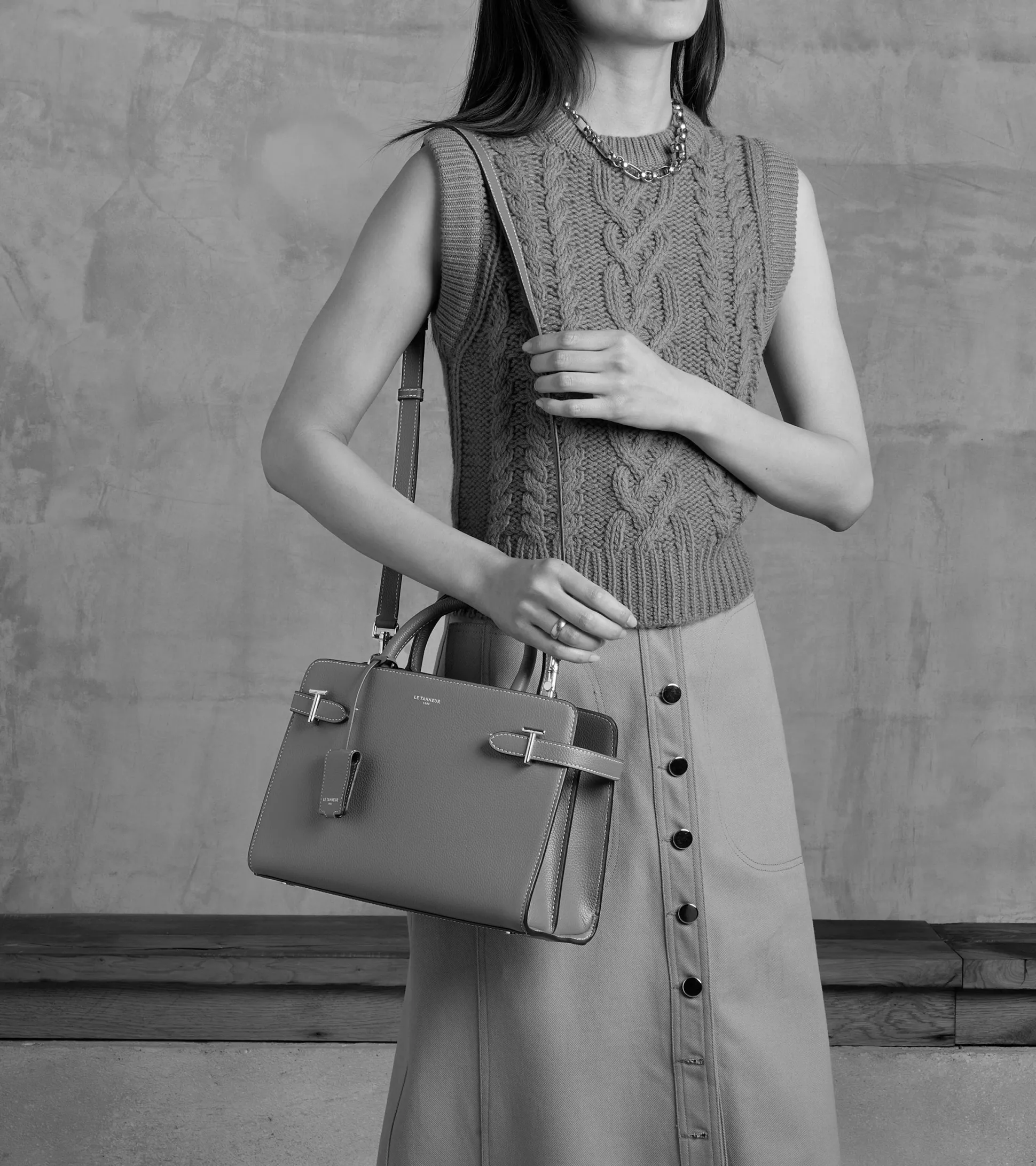 Sac à main moyen modèle Emilie en cuir grainé - AURORE
