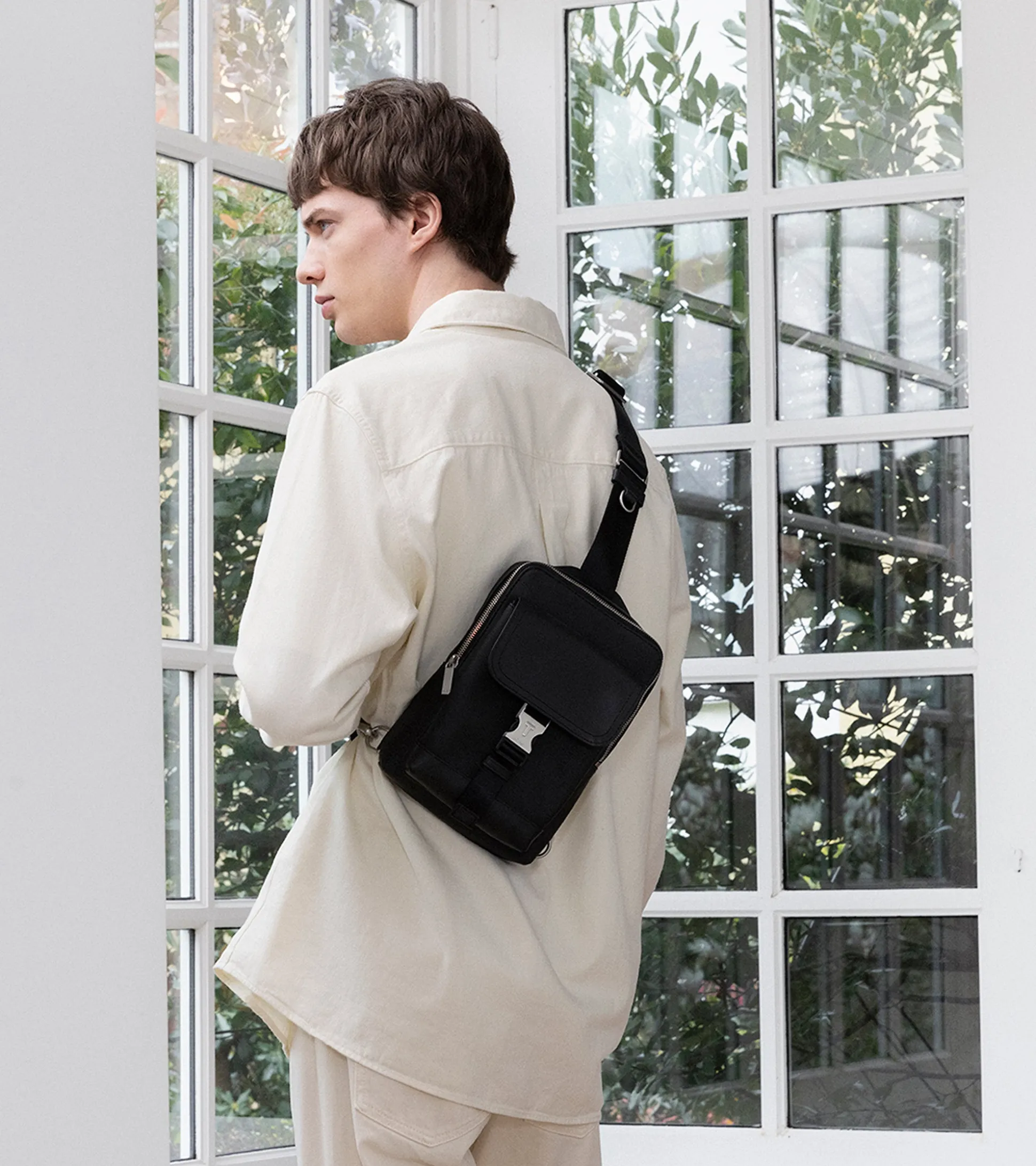 Sacoche sling Maurice en toile enduite - Black